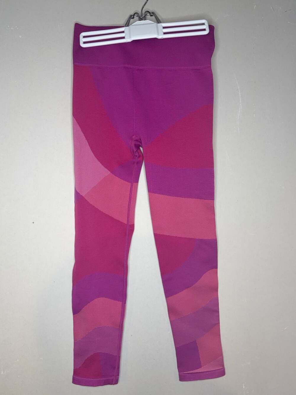 Fabletics High-Waisted Seamless Colorblock Leggings in Pink Multi